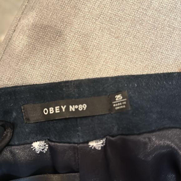 OBEY real suede skirt with functional zippers - Picture 3 of 4